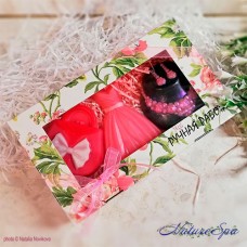 Набор мыла "Платье, сумка, бижутерия" розовый в подарочной коробке